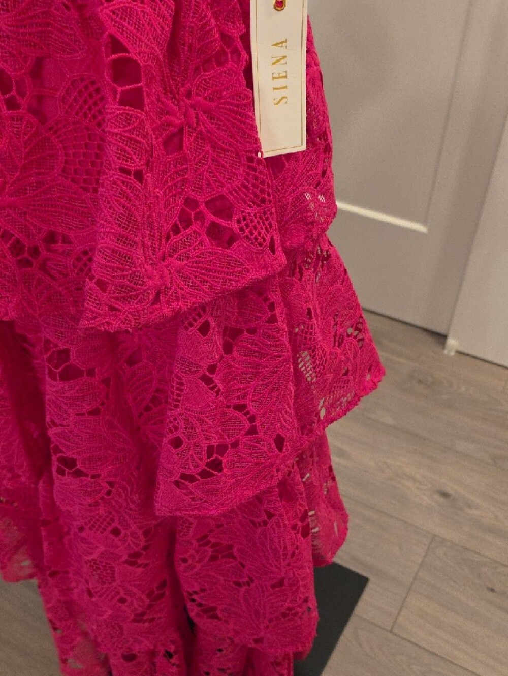 Siena Studio Fuchsia Lace Tiered adjustable-Strap Maxi Dress size 6 new with tag - Picture 7 of 14